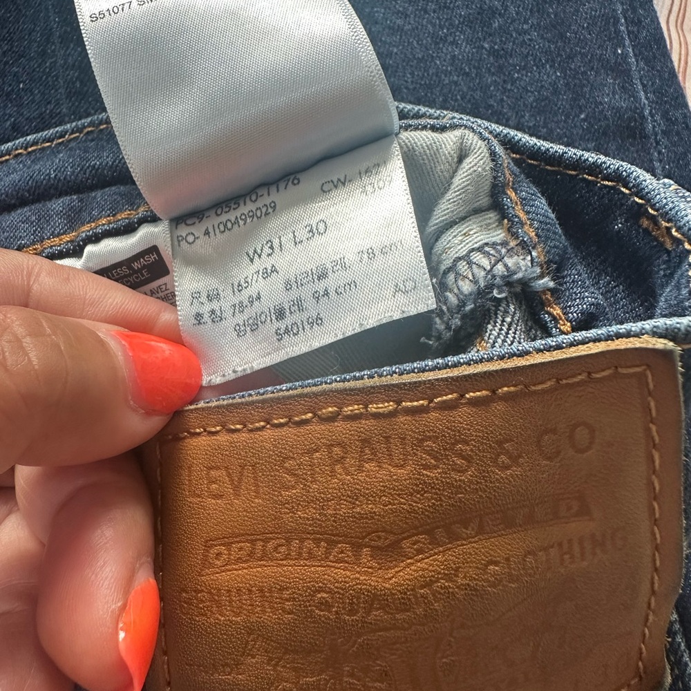 Levi’s Dark Blue Skinny Jeans - Picture 5 of 5